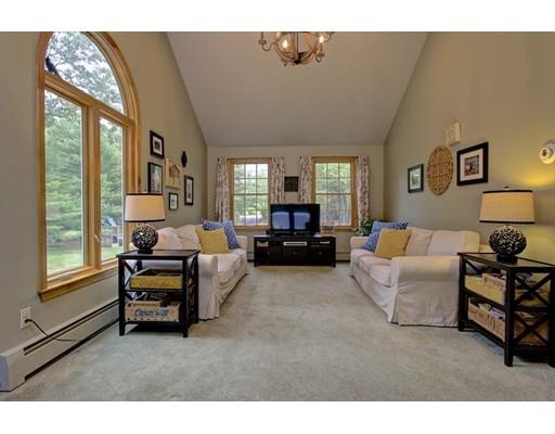 5 Pierce Ln, Upton, MA 01568 photo 12