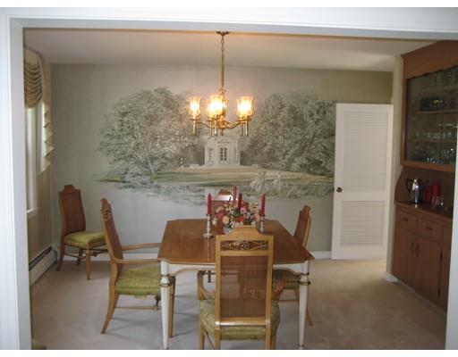 122 Richardson Dr, Needham, MA 02492 photo 7