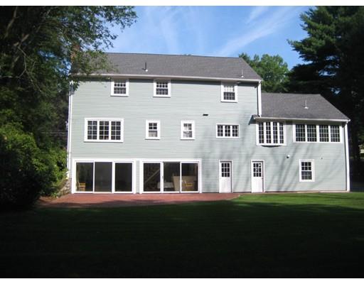 122 Richardson Dr, Needham, MA 02492 photo 2