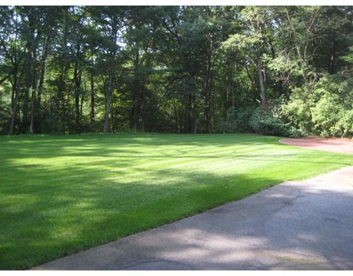 122 Richardson Dr, Needham, MA 02492 photo 3