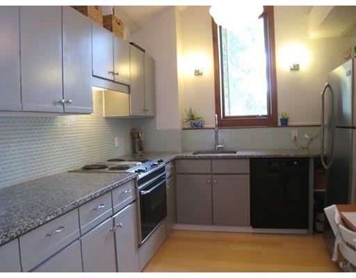 57 Stark Rd, Worcester, MA 01602 photo 4