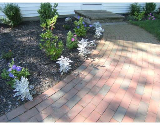 6 Gerald Rd, Framingham, MA 01701 photo 3