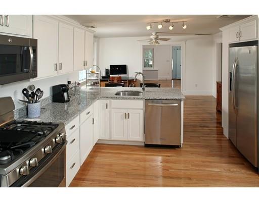 37 Central Ave, Hull, MA 02045 photo 2