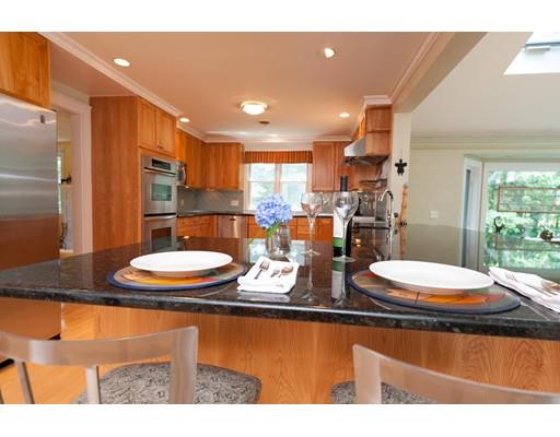 8 Sioux Dr, Canton, MA 02021 photo 2