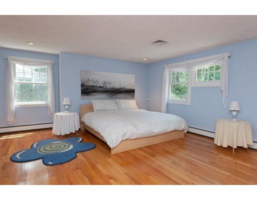 8 Sioux Dr, Canton, MA 02021 photo 18
