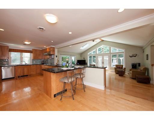 8 Sioux Dr, Canton, MA 02021 photo 3
