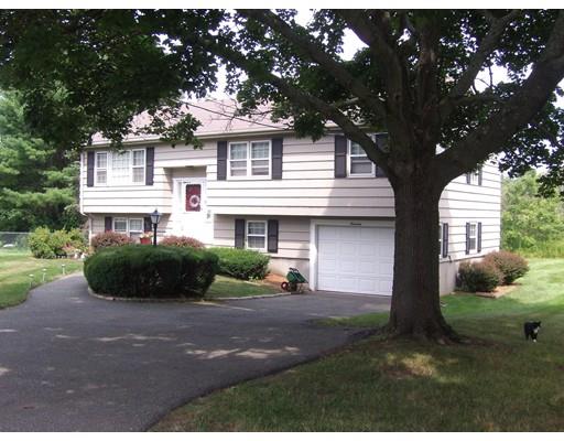19 Walnut St, Danvers, MA 01923 photo 2