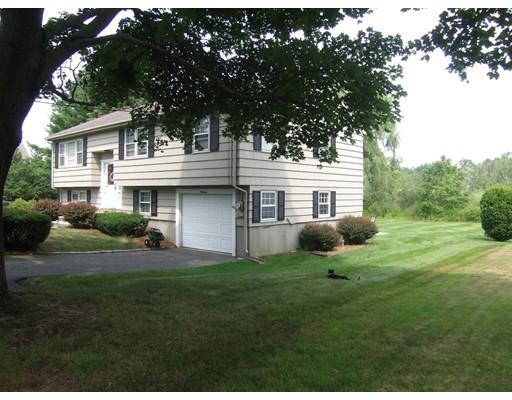 19 Walnut St, Danvers, MA 01923 photo 3