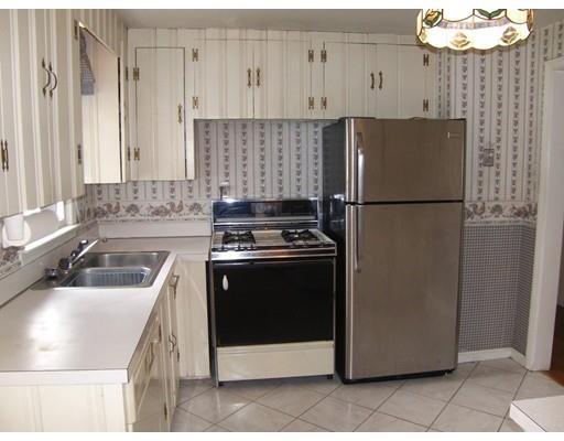 19 Walnut St, Danvers, MA 01923 photo 9