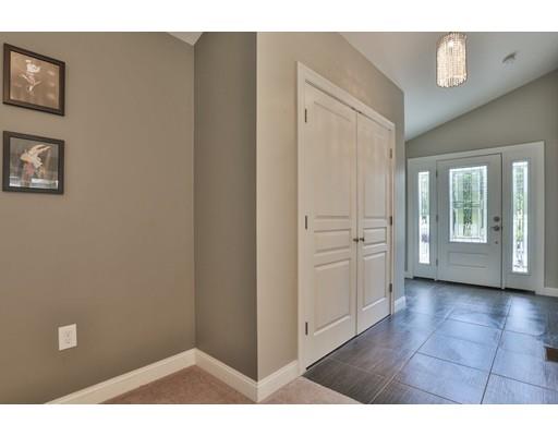 15 Larch Rd, Georgetown, MA 01833 photo 2