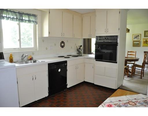41 Colgate Rd, Beverly, MA 01915 photo 8