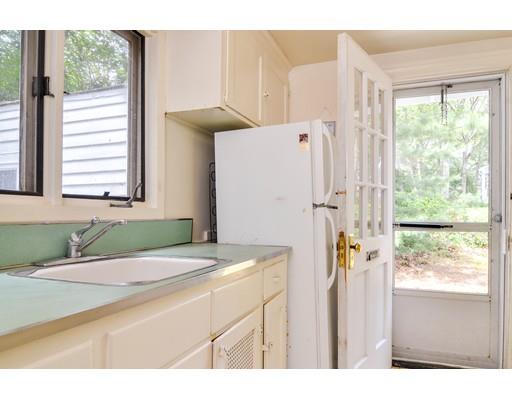 8 Rolling Ln, Natick, MA 01760 photo 9