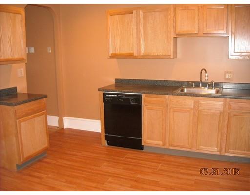 181 Daviston St, Springfield, MA 01108 photo 8