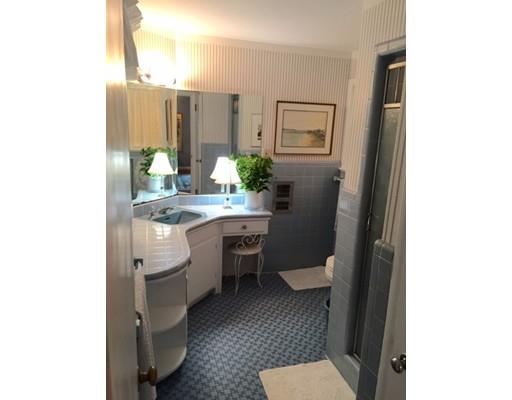 10 Ridgeway Cir, Springfield, MA 01118 photo 17
