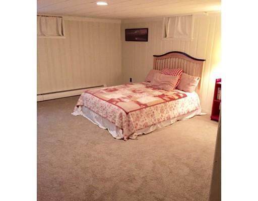 10 Ridgeway Cir, Springfield, MA 01118 photo 21
