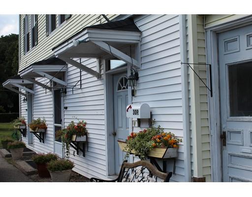 28 Poplar St, Danvers, MA 01923 photo 4