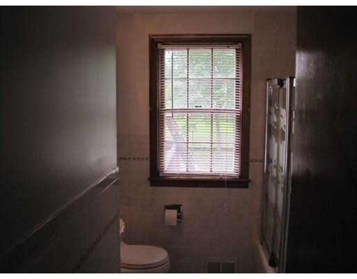 193 Westbrook Dr, Springfield, MA 01129 photo 24