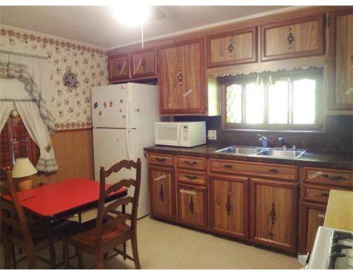 86 Merida St, Springfield, MA 01104 photo 6