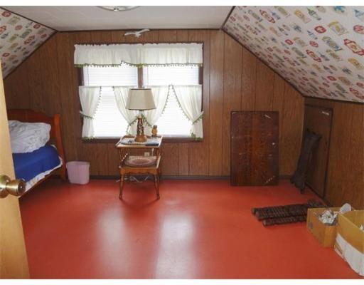 86 Merida St, Springfield, MA 01104 photo 9