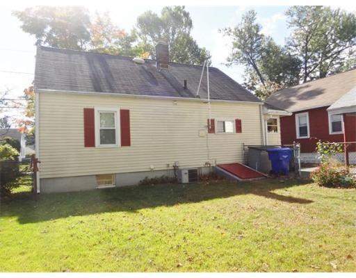 86 Merida St, Springfield, MA 01104 photo 4