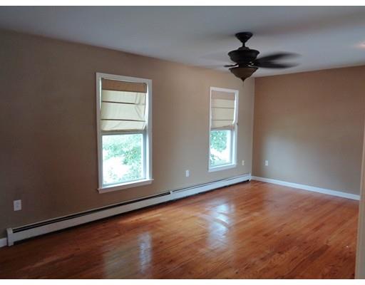 139 Lakeside Ave, Webster, MA 01570 photo 4