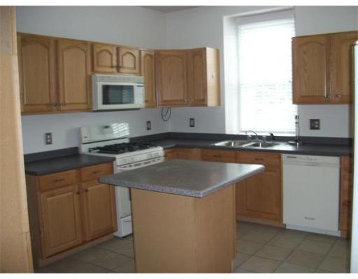 140 Beattie St #4, Fall River, MA 02723 photo 4
