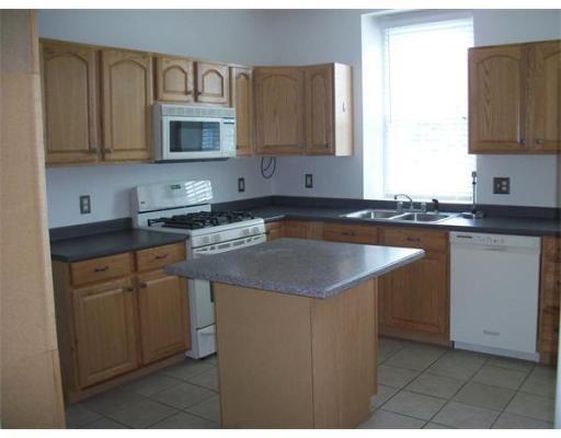 140 Beattie St #4, Fall River, MA 02723 photo 5