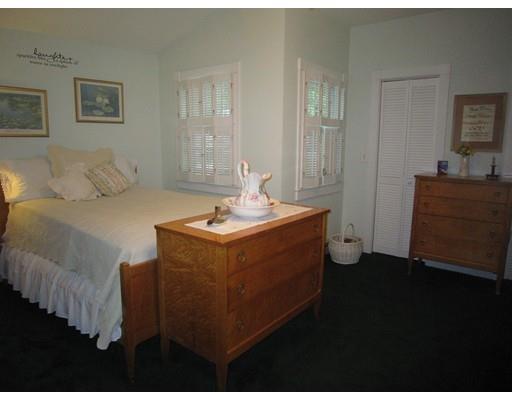 35 Clitheroe St, Lowell, MA 01852 photo 20