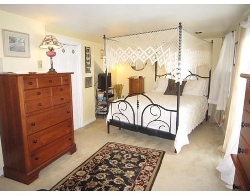 35 Clitheroe St, Lowell, MA 01852 photo 23