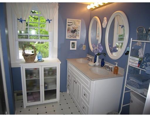 35 Clitheroe St, Lowell, MA 01852 photo 24