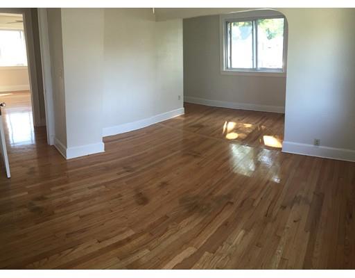 33 Worthy St, Springfield, MA 01104 photo 10