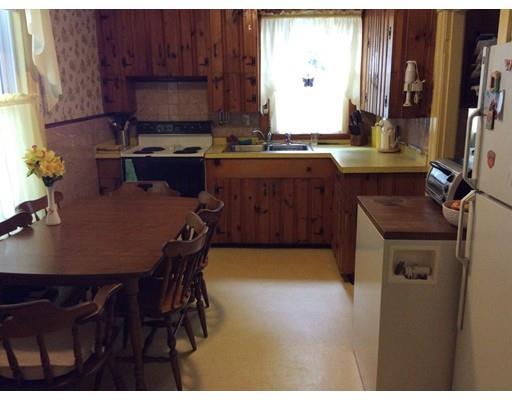 3 Edwidge St, Worcester, MA 01602 photo 3