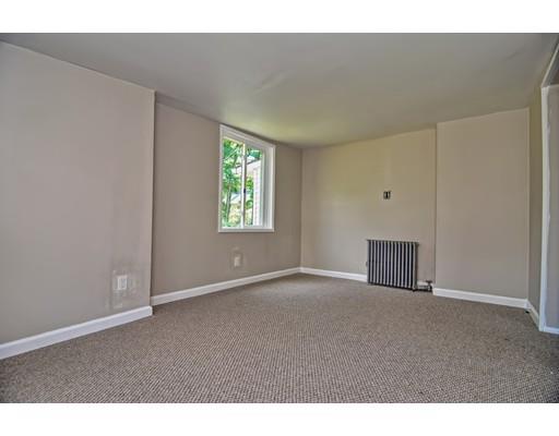 115 Bronson Ter, Springfield, MA 01108 photo 5