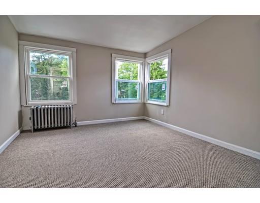 115 Bronson Ter, Springfield, MA 01108 photo 10