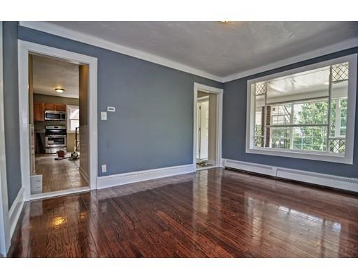 115 Bronson Ter, Springfield, MA 01108 photo 4