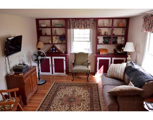 11 Winfield St, Dedham, MA 02026 photo 3