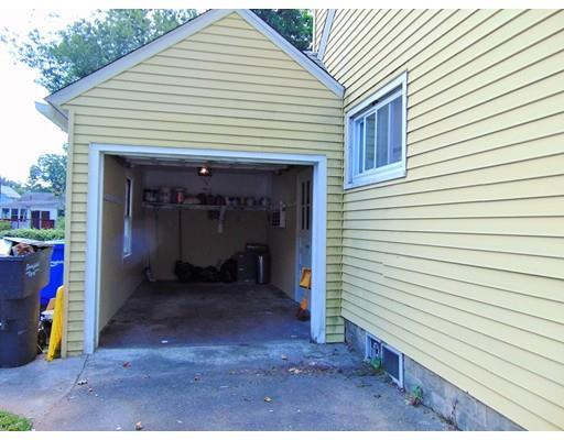 75 Kingsley St, Springfield, MA 01104 photo 2