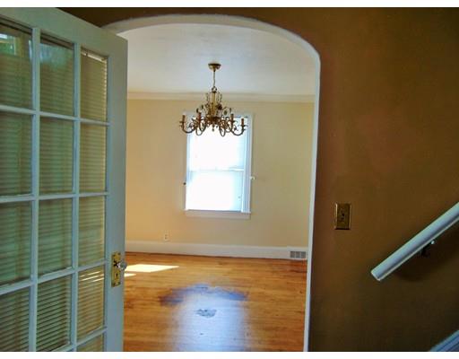 75 Kingsley St, Springfield, MA 01104 photo 3