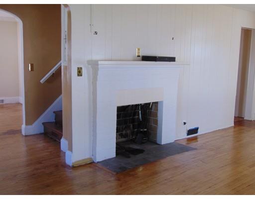 75 Kingsley St, Springfield, MA 01104 photo 9