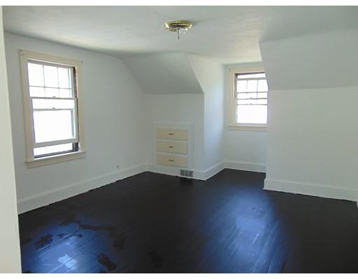 75 Kingsley St, Springfield, MA 01104 photo 14