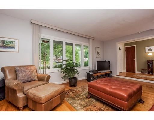 730 Plumtree Rd, Springfield, MA 01118 photo 4