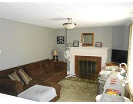 35 Pratt Ave, Dedham, MA 02026 photo 3