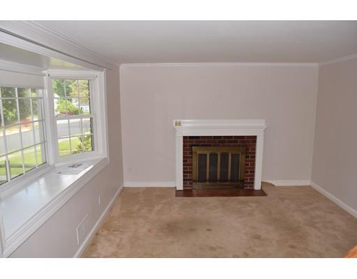 135 Taylor Ave, Dedham, MA 02026 photo 2