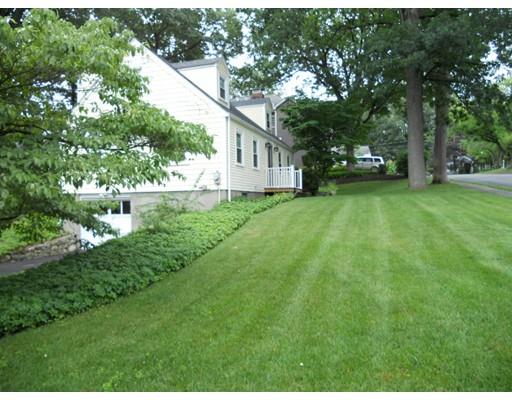 11 Bond St, Needham, MA 02492 photo 5