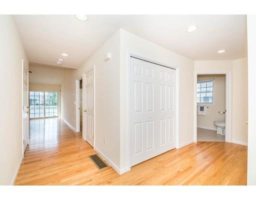 21 Clitheroe St, Lowell, MA 01852 photo 3
