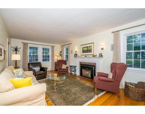 133 Wakefield St, Reading, MA 01867 photo 11