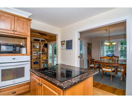 133 Wakefield St, Reading, MA 01867 photo 7