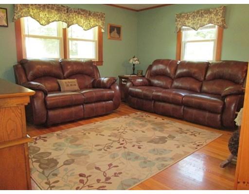 43 Eustis St, Worcester, MA 01606 photo 4