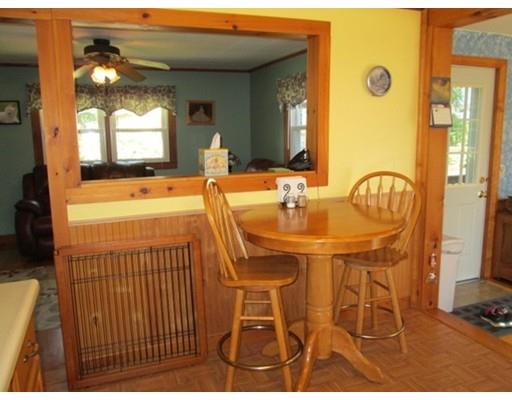 43 Eustis St, Worcester, MA 01606 photo 9