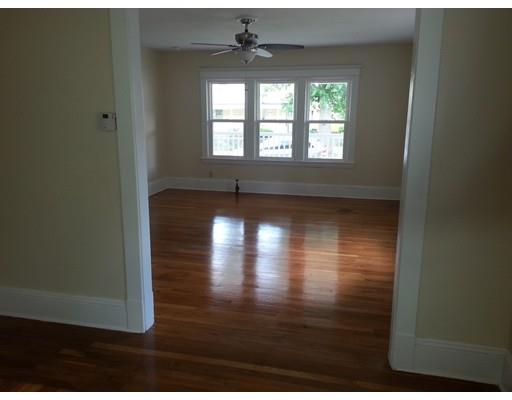 107 Northampton Ave, Springfield, MA 01109 photo 9